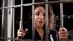 تشغيل الزميل السحاقي ينتزع سراويل داخلية منها ثم يفرك بوسها الثابت