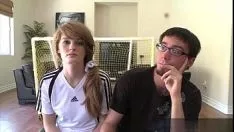 Oynat teen sürtük var anal Seks ve sonra berbat horoz iyi