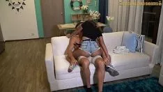 Jouer Combiné sur Instagram et baisé dans sa maison dure
