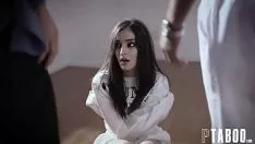 تشغيل تظهر له أنها تهتم به وتطلب منه أن يشق طريقه إلى كسها