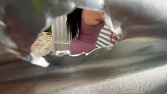 Redare Spionați pe vestiarul de plajă latina cu fund imens în lenjerie