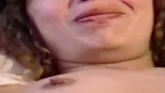 Reproduzir Minha loira curvilínea Milf vizinha expõe sua bunda enorme em lingerie