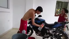 Reproduzir Adolescente latino quente charlotte dá intensidade de boquete de profundidade e buceta fodendo no tabu sexo da família