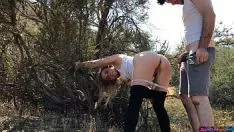 Reproduzir Sexo com mulheres bucetas é na floresta