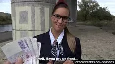 Oynat Kız Arkadaşımın Ağzında Tamamlama Xxx Para İçin Horoz Berbat